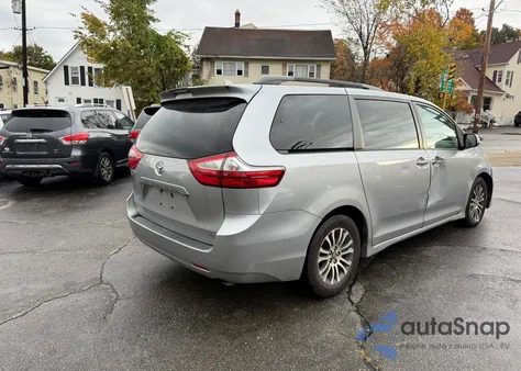 2018 Toyota Sienna Xle z USA, uszkodzony, nr VIN 5TDYZ3DC4JS910554
